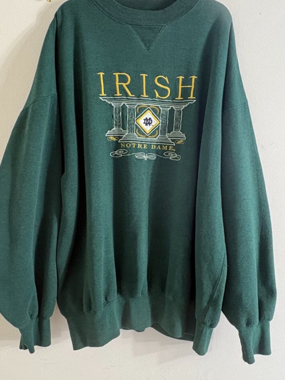 Vintage 1990s University of Notre Dame "Fighting Irish" Embroidered Sweatshirt